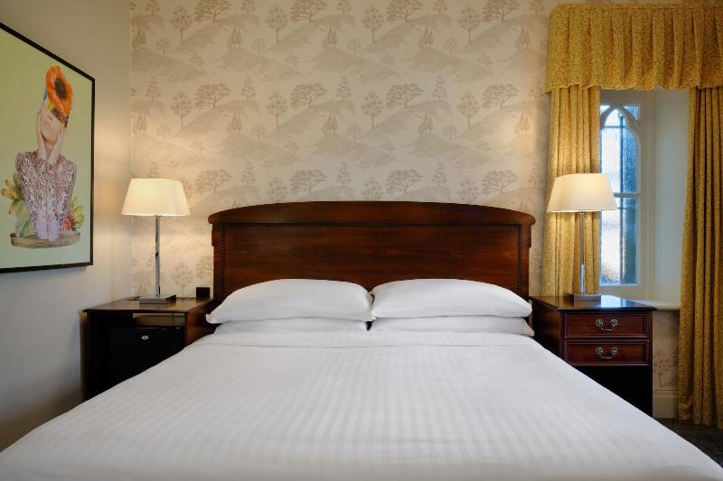 Delta Hotels Marriott Breadsall Priory CountryClub - Oda