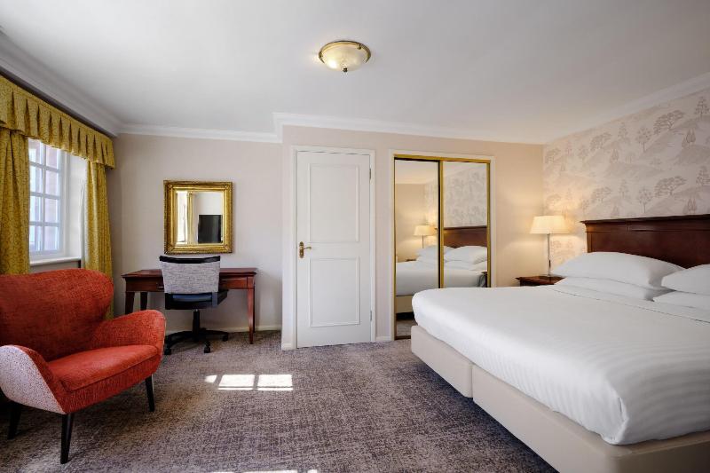 Delta Hotels Marriott Breadsall Priory CountryClub - Oda
