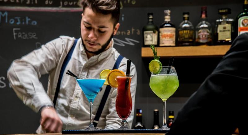 Alpina Eclectic Hotel - Bar