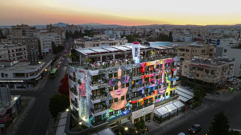 Rise Hotel - Genel