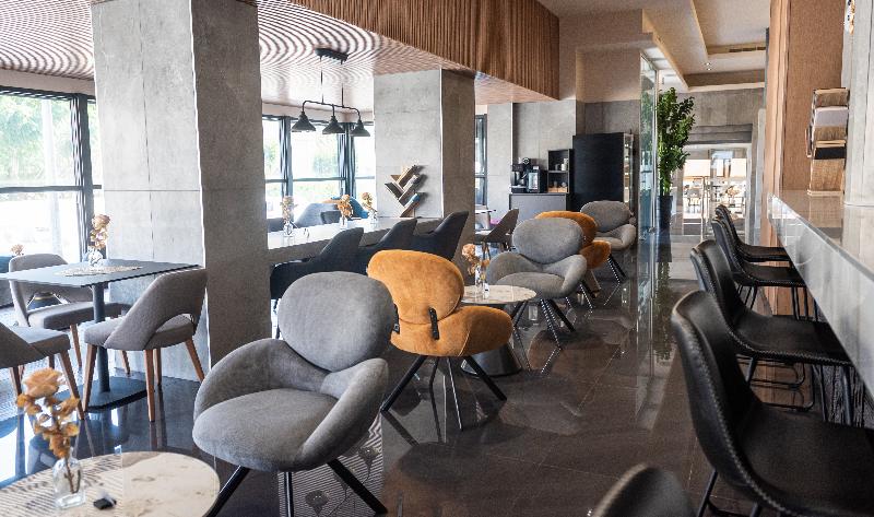 Rise Hotel - Genel