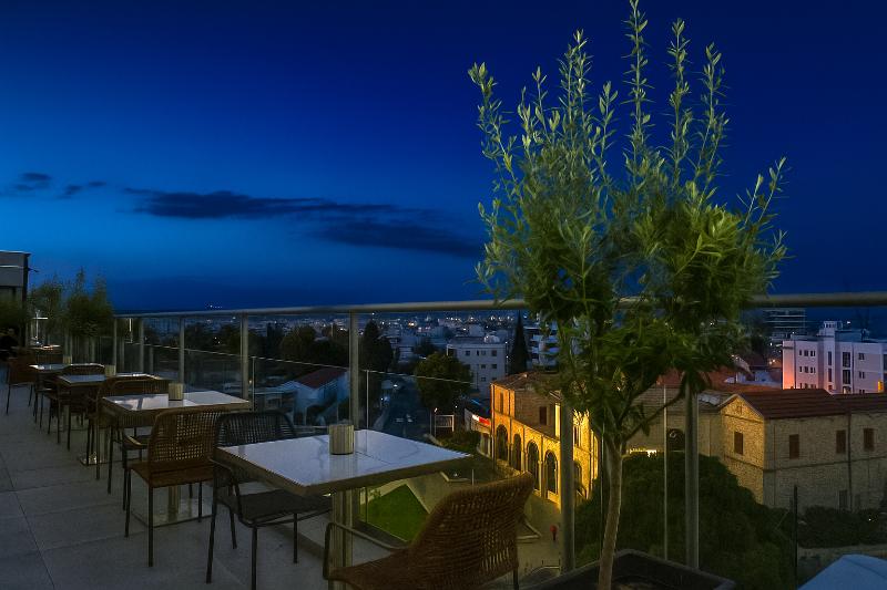 Rise Hotel - Genel