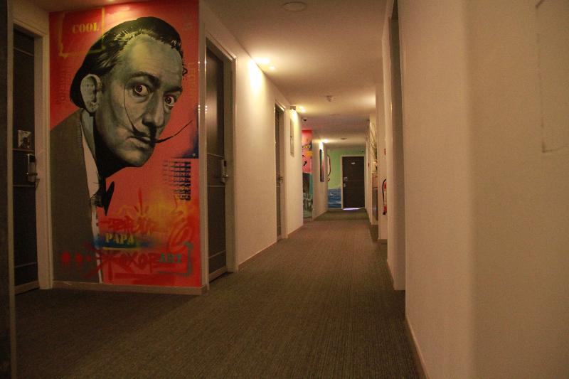 Rise Hotel - Genel
