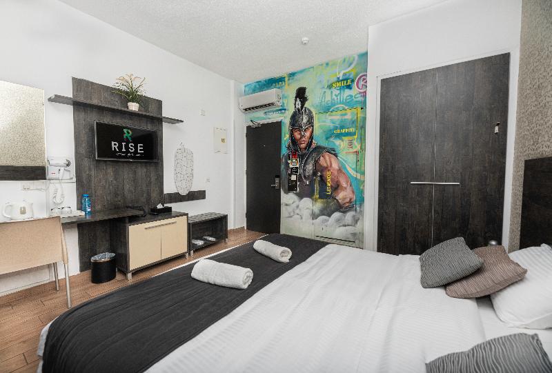 Rise Hotel - Oda
