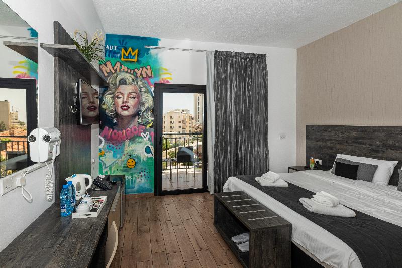 Rise Hotel - Oda