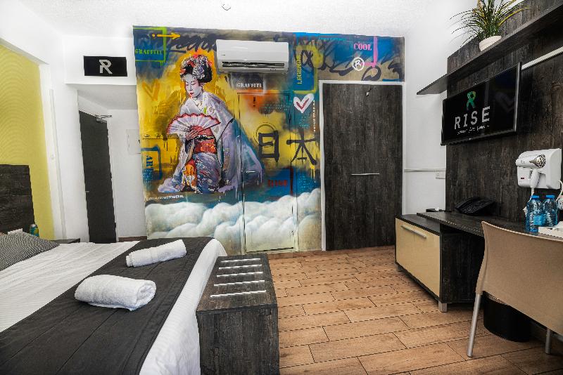 Rise Hotel - Oda