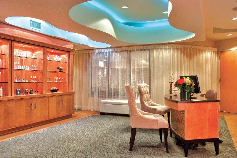Viana Hotel & Spa Trademark Collection by Wyndham - Lobi