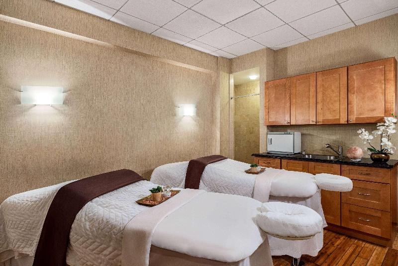 Viana Hotel & Spa Trademark Collection by Wyndham - Aktivite