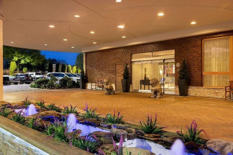 Viana Hotel & Spa Trademark Collection by Wyndham - Genel