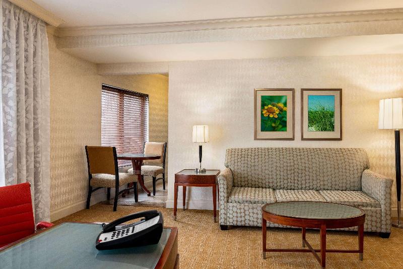 Viana Hotel & Spa Trademark Collection by Wyndham - Oda