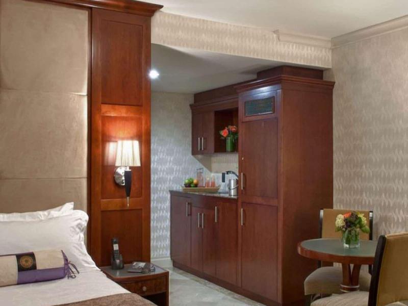 Viana Hotel & Spa Trademark Collection by Wyndham - Oda