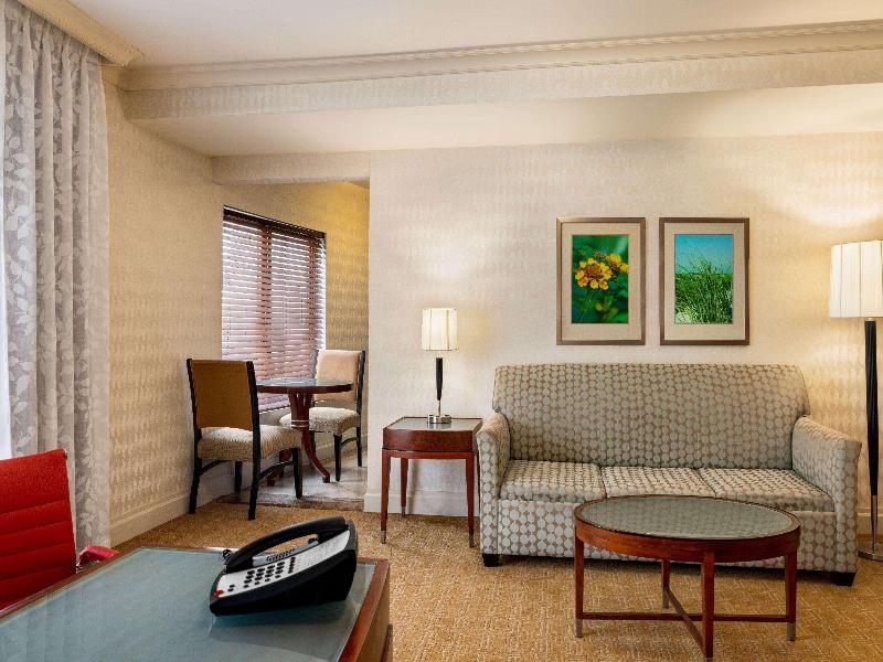 Viana Hotel & Spa Trademark Collection by Wyndham - Oda