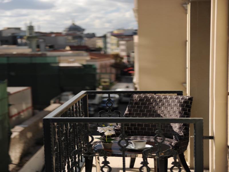 Le Petit Palace Hotel - Oda
