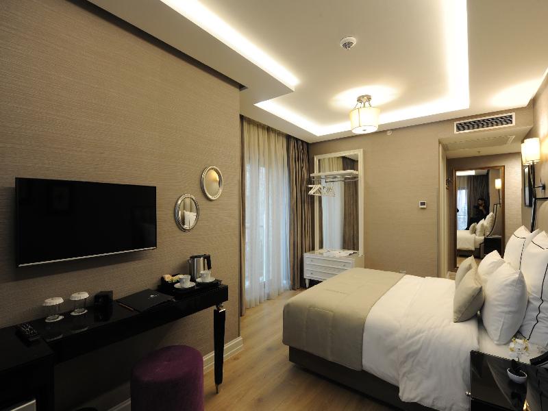 Le Petit Palace Hotel - Oda