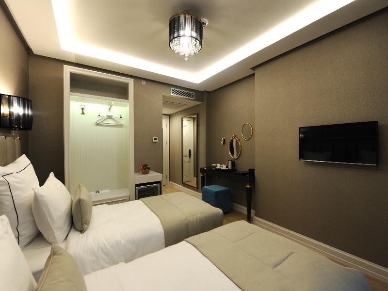Le Petit Palace Hotel - Oda