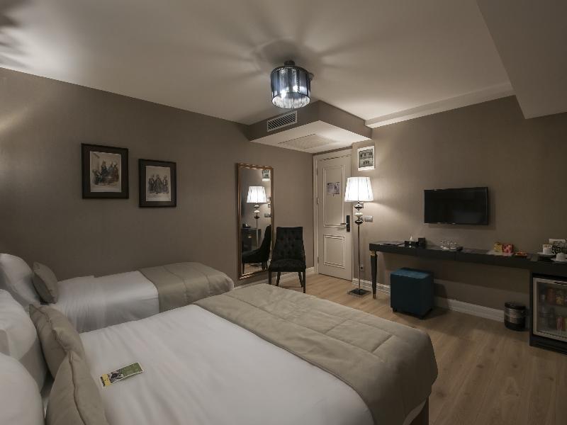 Le Petit Palace Hotel - Oda