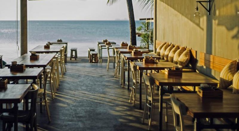 Escape Beach Resort - Restoran