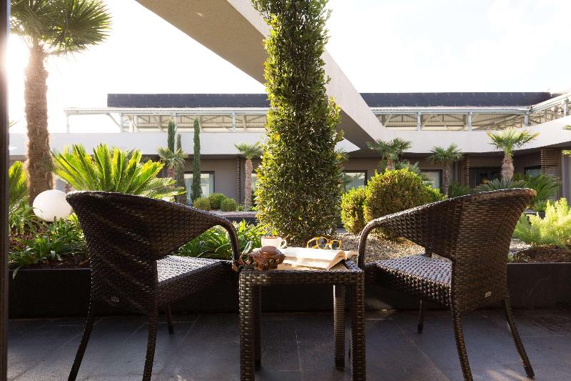 Doubletree By Hilton Izmir Airport - Genel