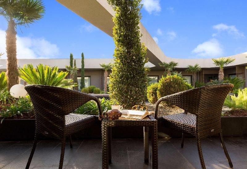 Doubletree By Hilton Izmir Airport - Genel