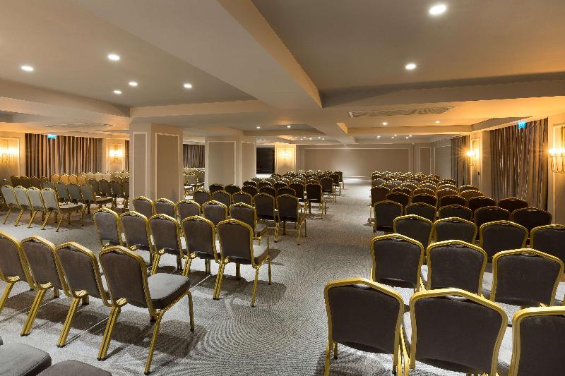 Doubletree By Hilton Izmir Airport - Genel