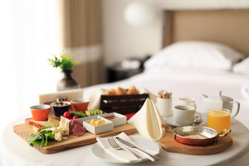 Doubletree By Hilton Izmir Airport - Oda