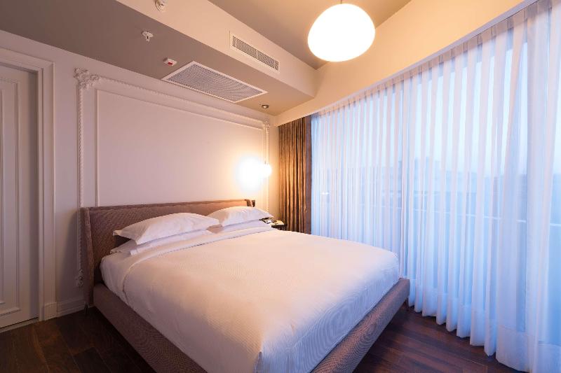 Doubletree By Hilton Izmir Airport - Oda