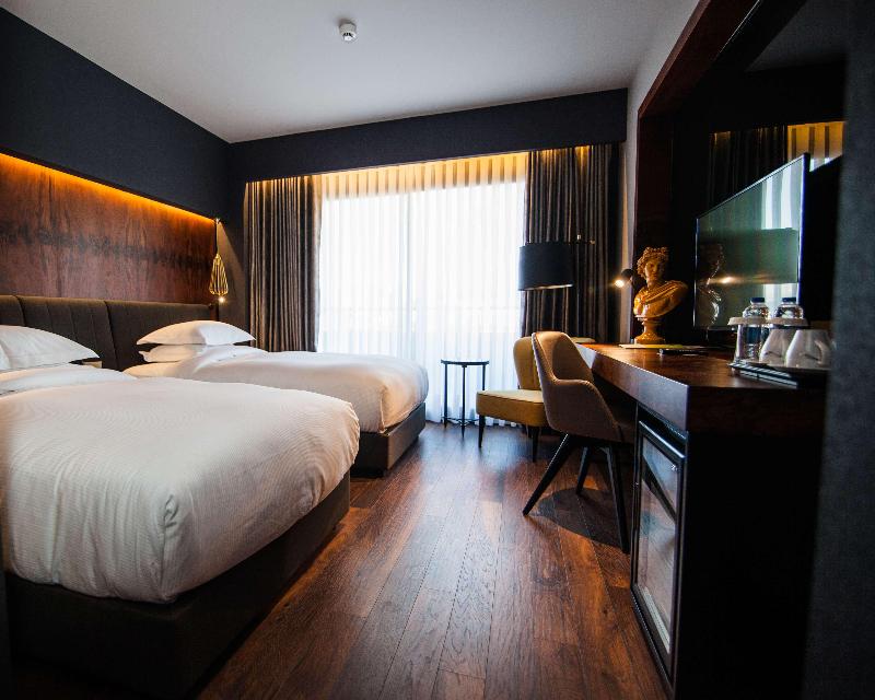 Doubletree By Hilton Izmir Airport - Oda
