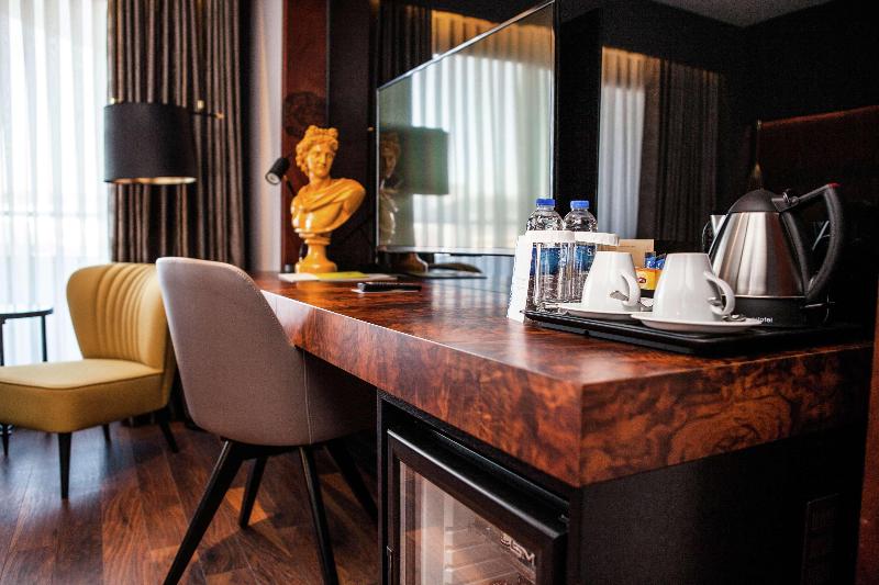 Doubletree By Hilton Izmir Airport - Oda