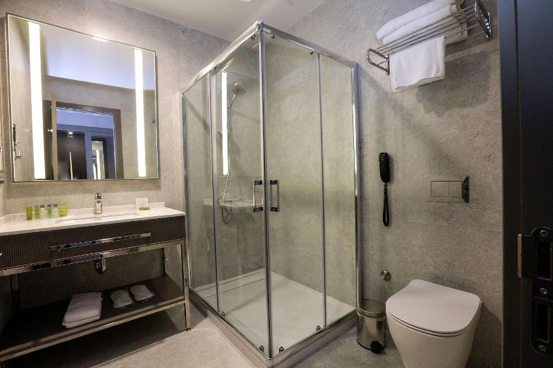 Doubletree By Hilton Izmir Airport - Oda