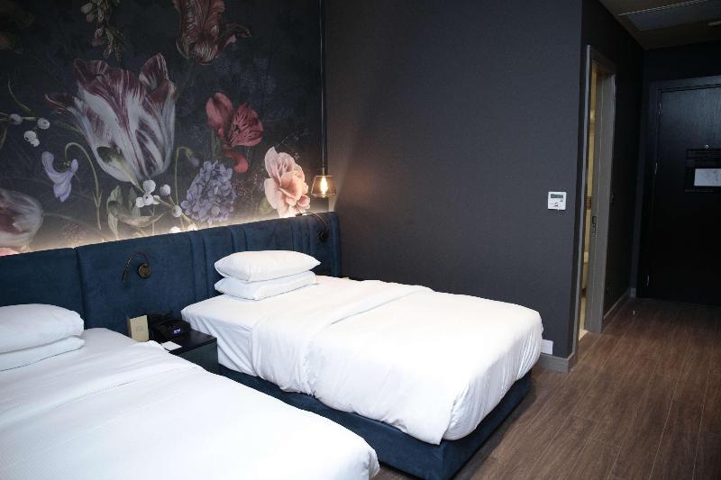 Doubletree By Hilton Izmir Airport - Oda