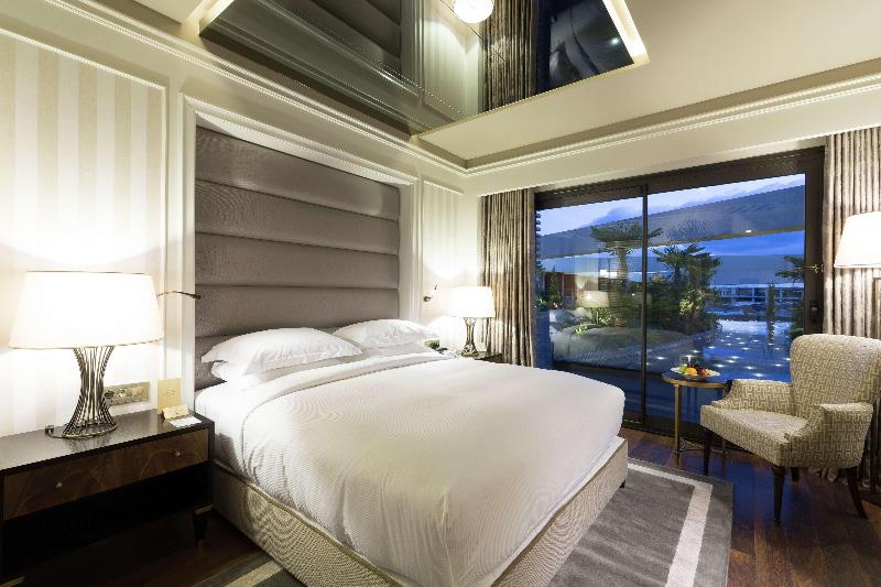 Doubletree By Hilton Izmir Airport - Oda