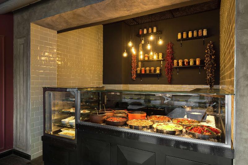 Doubletree By Hilton Izmir Airport - Restoran