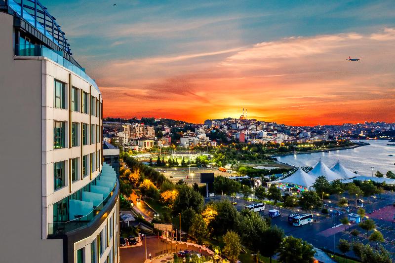 Clarion Hotel Golden Horn - Genel