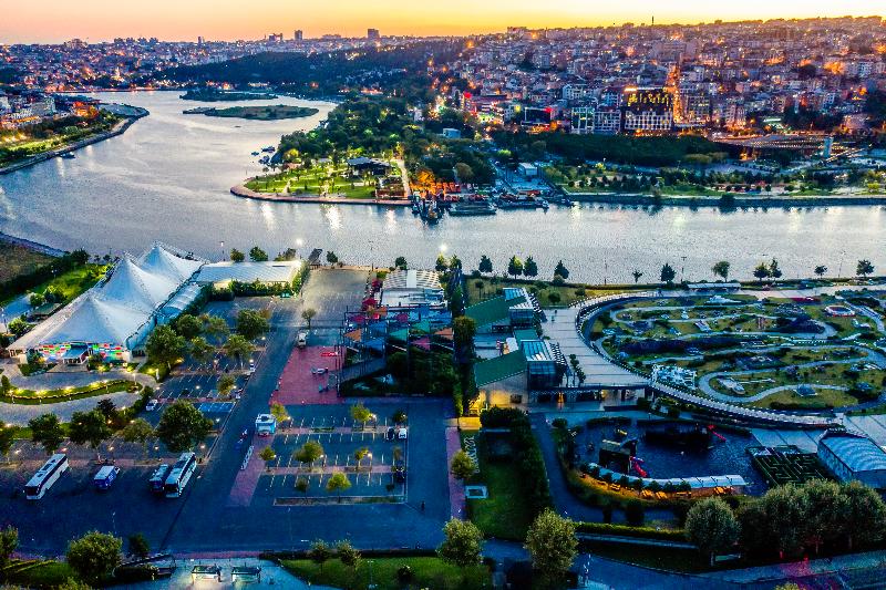 Clarion Hotel Golden Horn - Genel