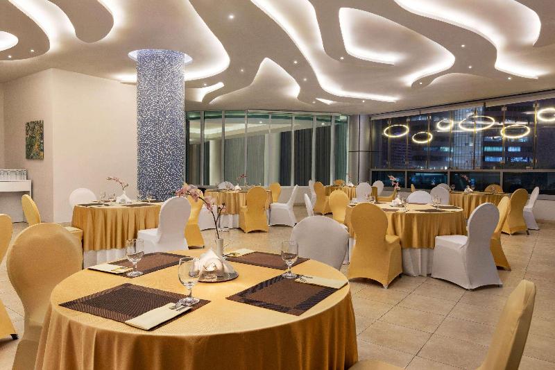 Ramada By Wyndham Dubai Barsha Heights Ex AurisInn - Toplantı
