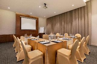 Ramada By Wyndham Dubai Barsha Heights Ex AurisInn fotoÄŸrafÄ±