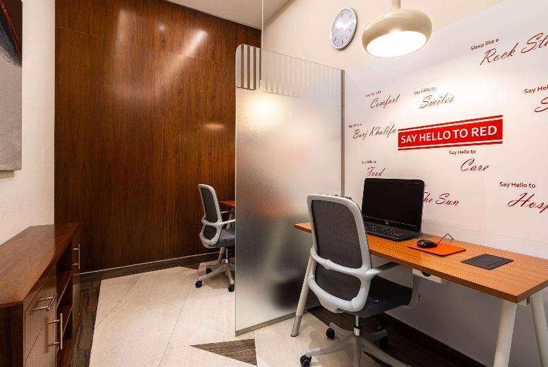 Ramada By Wyndham Dubai Barsha Heights Ex AurisInn - Toplantı