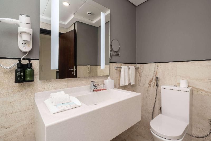 Ramada By Wyndham Dubai Barsha Heights Ex AurisInn - Oda