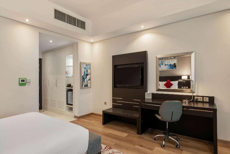 Ramada By Wyndham Dubai Barsha Heights Ex AurisInn - Oda