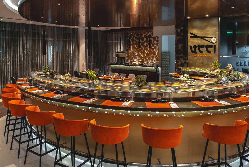 Ramada By Wyndham Dubai Barsha Heights Ex AurisInn - Restoran