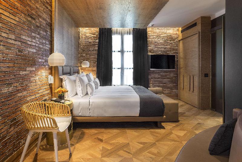 Monument Hotel - Oda