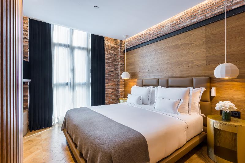 Monument Hotel - Oda