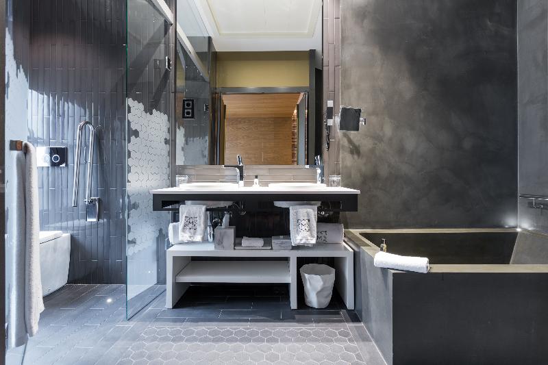 Monument Hotel - Oda