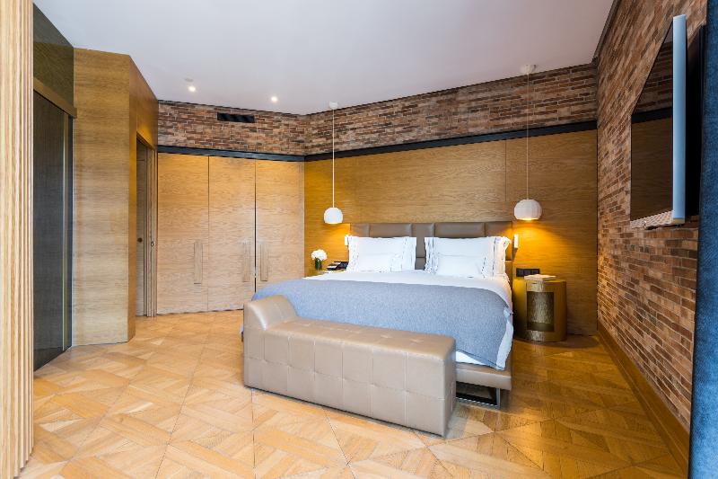 Monument Hotel - Oda