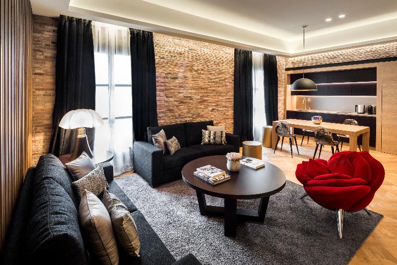 Monument Hotel - Oda