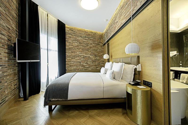 Monument Hotel - Oda