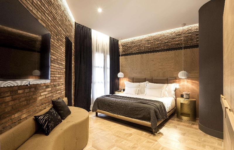 Monument Hotel - Oda