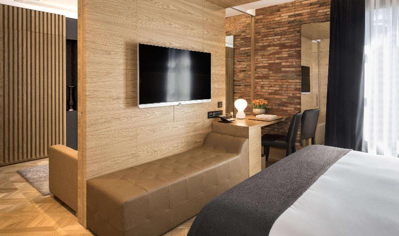 Monument Hotel - Oda