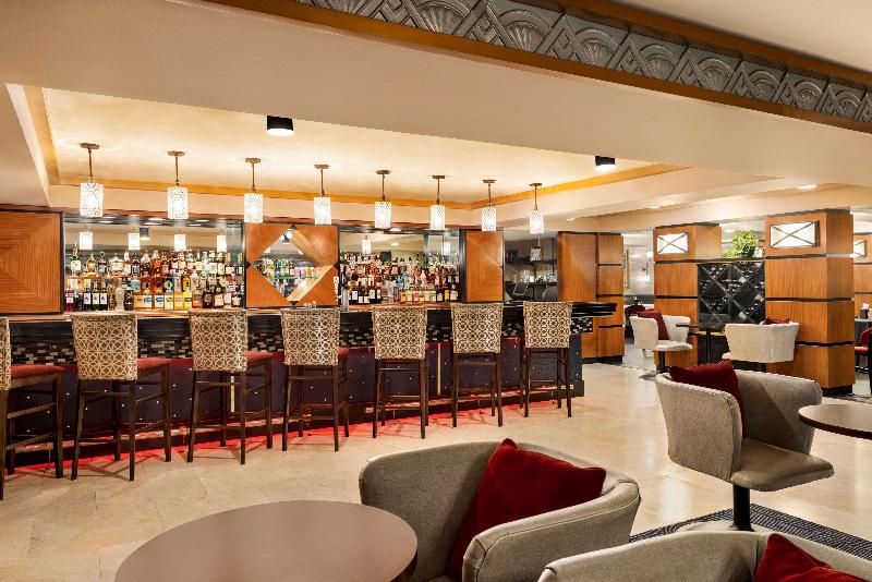 Inn at Great Neck, WorldHotels Crafted - Bar