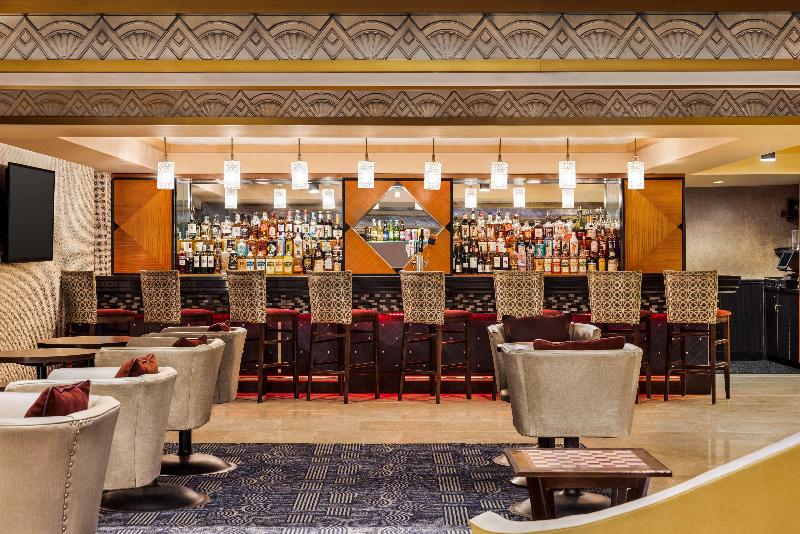 Inn at Great Neck, WorldHotels Crafted - Bar